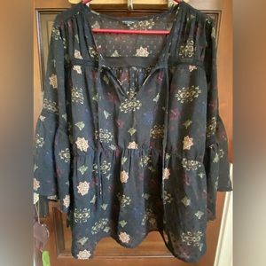 NWOT Lucky Brand top